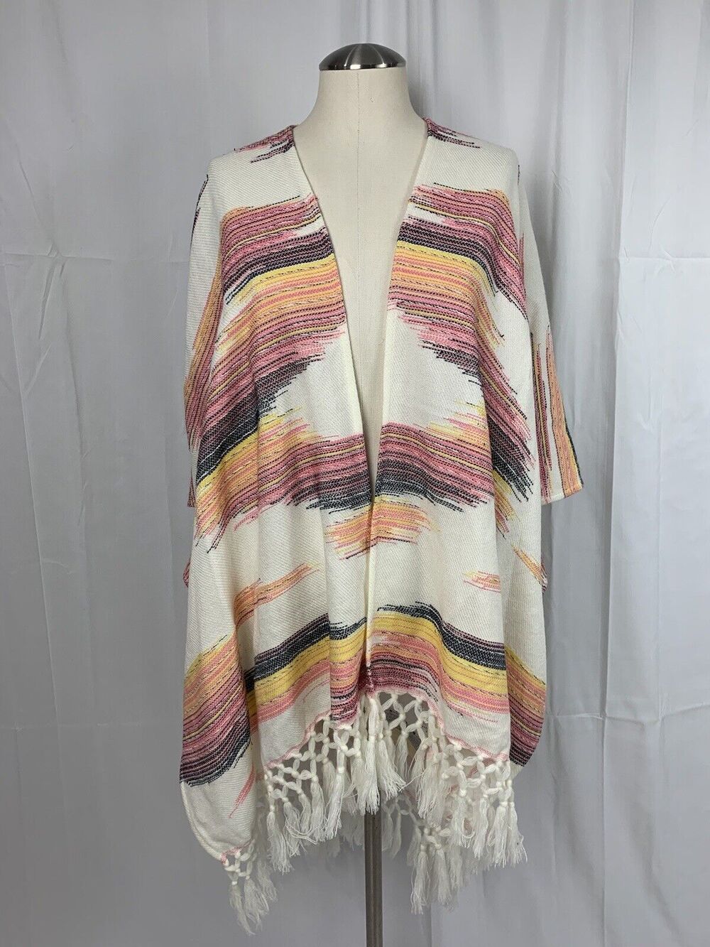 Anthropologie White Sunrise Embroidered Kimono Poncho With Fringe One Size